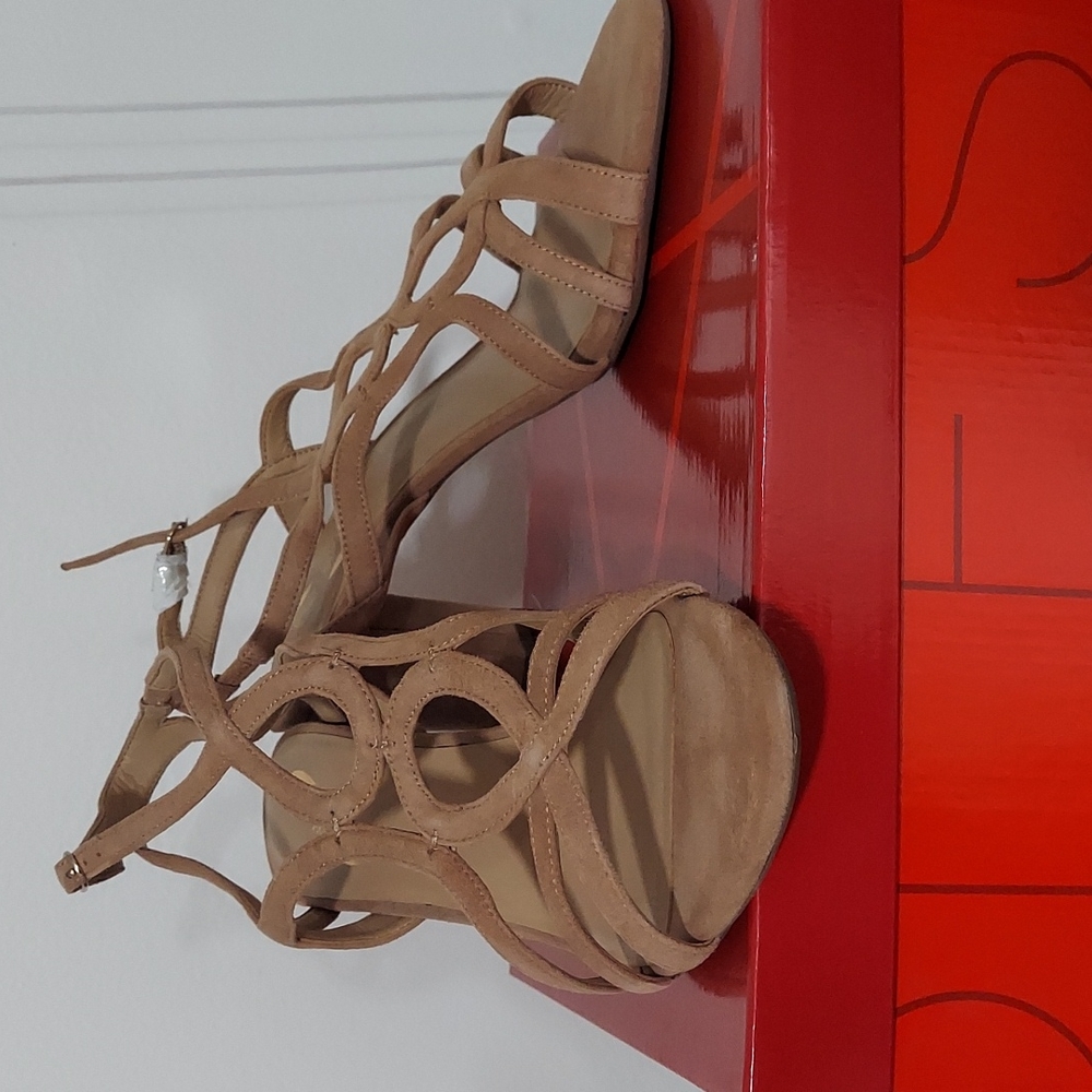NWT Aerosoles Size 12 Early Bird Nude Suede Sandals